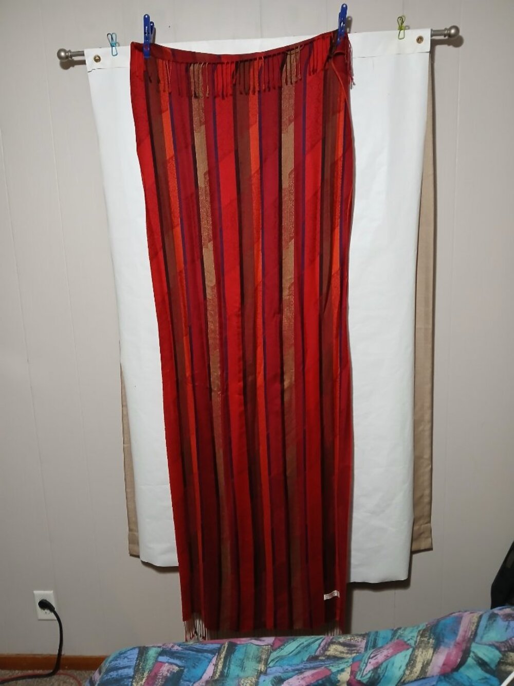 Vintage Pashmina Silk 70/30 Blend Red Scarf Wrap Shawl Fringe Tassel 73" x 26"
